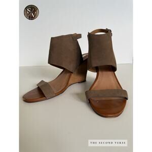 Halogen Clarette Wedges Tan Suede Size 8 1/2